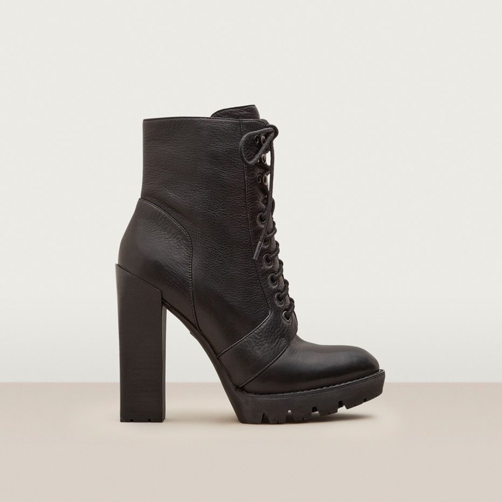Kenneth Cole New York “Oaks” Black Lace-Up Platform Ankle Boots
